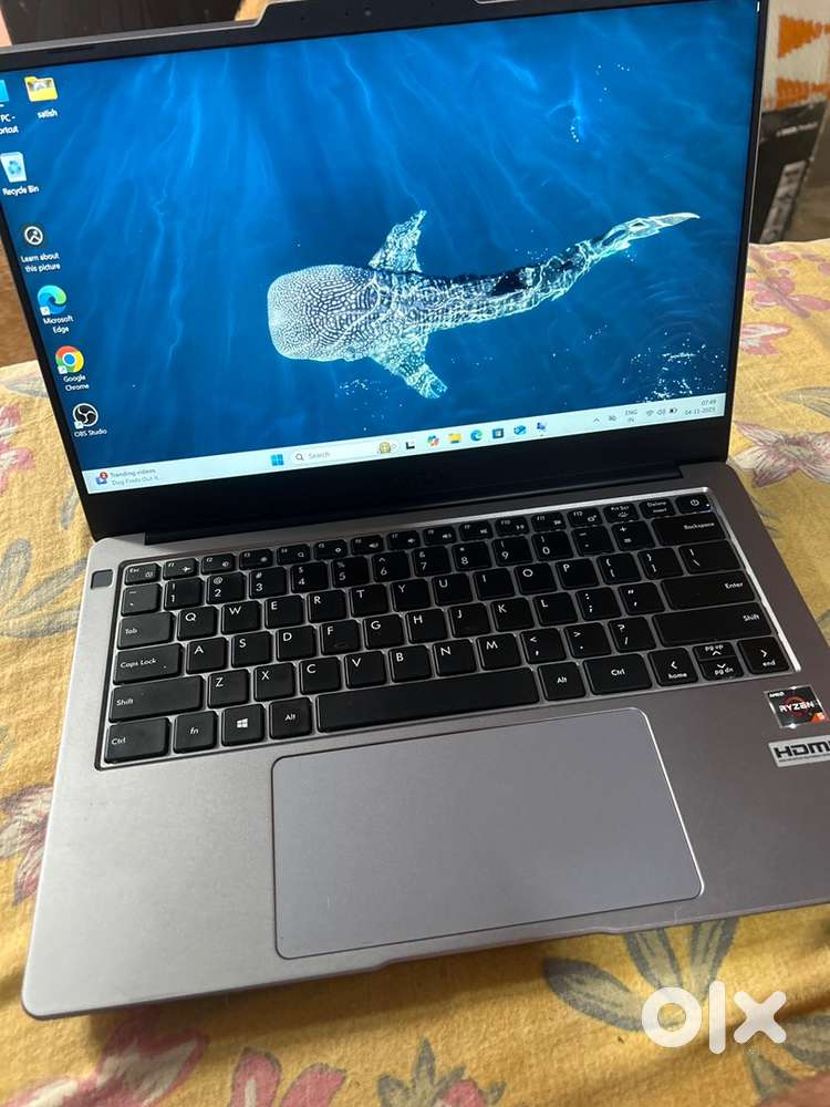 Avita liber V14 AMD Ryzen 5 3500U quad core