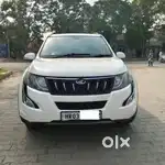 Mahindra XUV500 2016 Sunroof