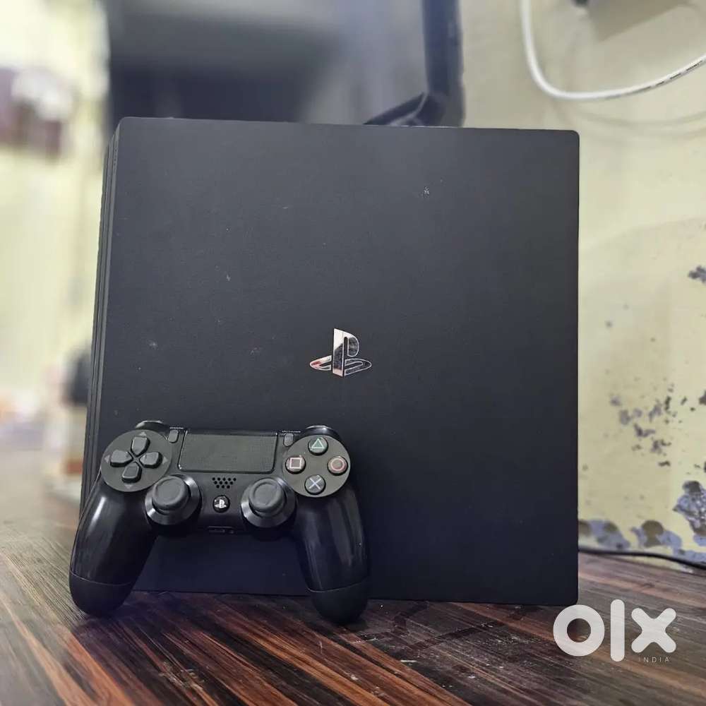 PS4 Pro 1TB – Excellent Condition  1 Controller  Full Set