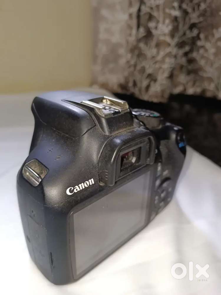 Canon EOS 80D DSLR Camera Body with 18-135 + 50 mm Lens  (Black)