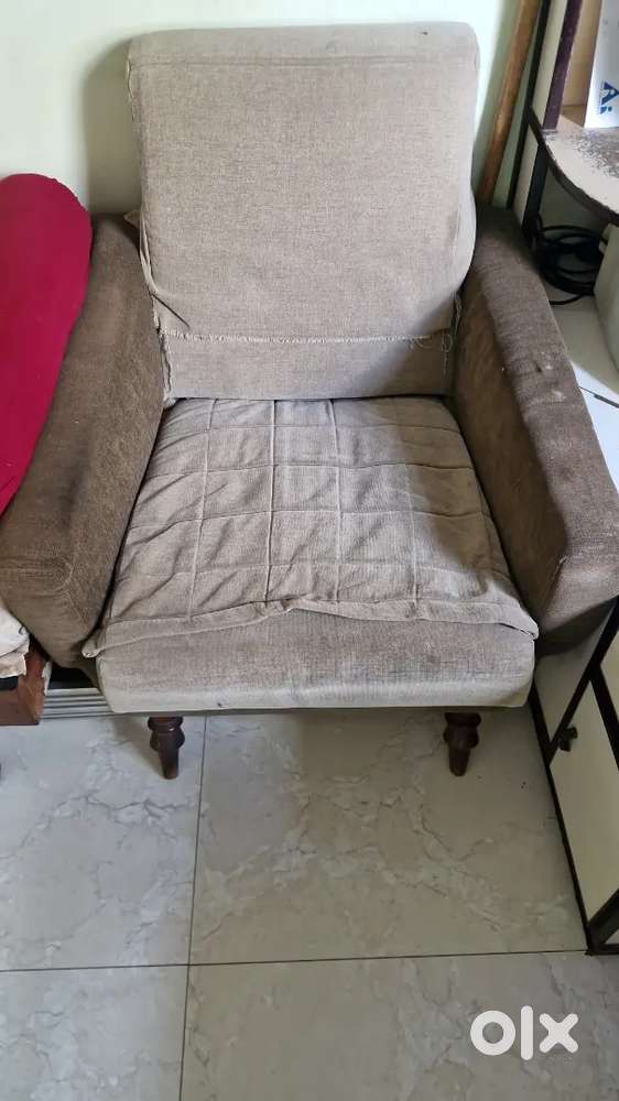 Sag na sofa with 2 separate chair