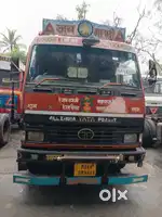 Tata lpt 1512
Model :- 2021
Fule :- Diesel
Body :- HSD body
Length :-