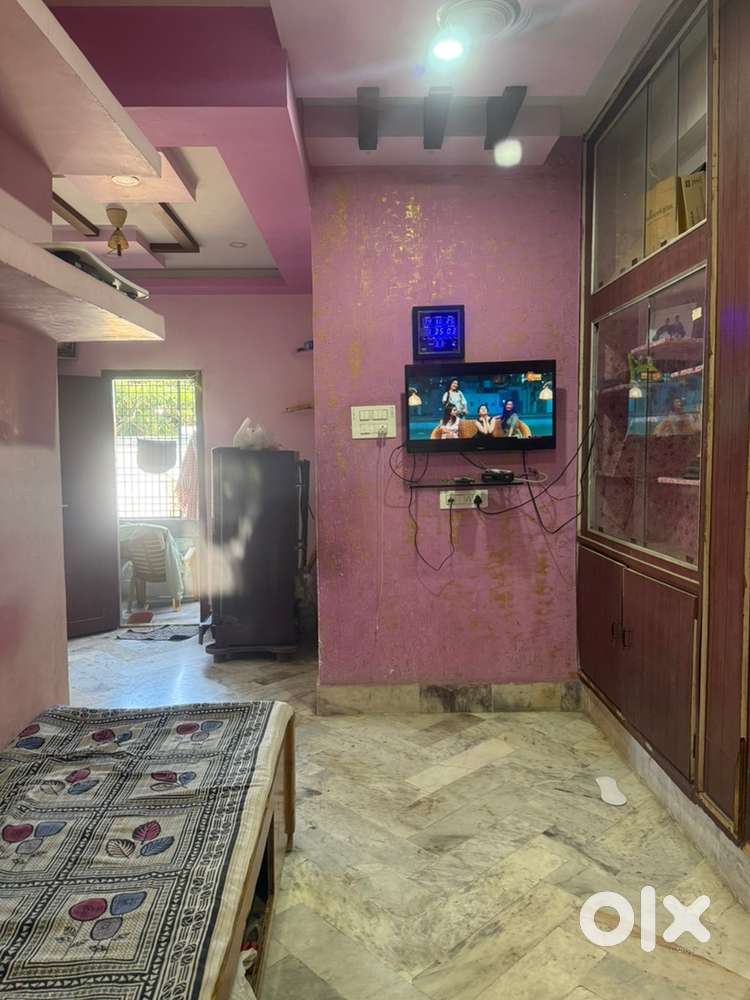 600sft, spacious 1bhk, W/F, 2ndflr, 20yrs old @ Akkayaplem @ low price