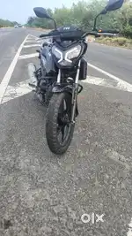 Tvs raider 125, Bluetooth model top variant