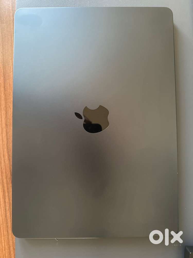 Macbook Air M2 1 year Old for Sale 65K