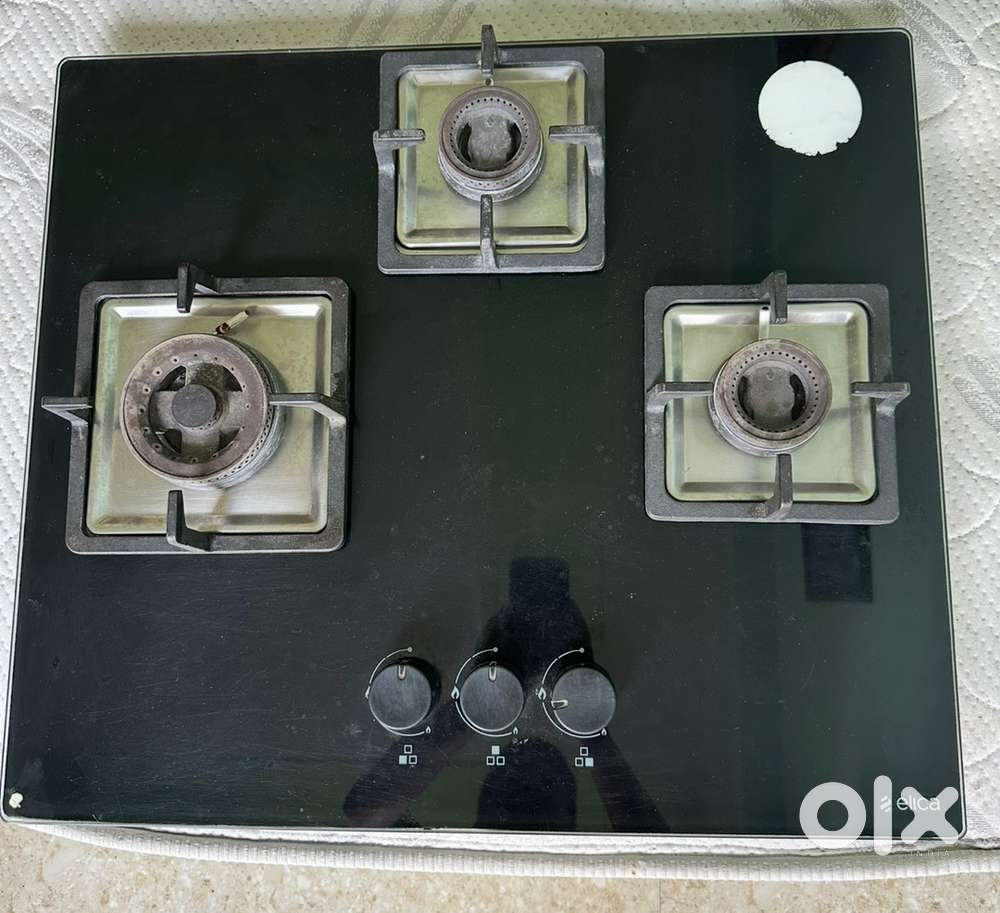 For sell ellica hob in good condition with 3 burners