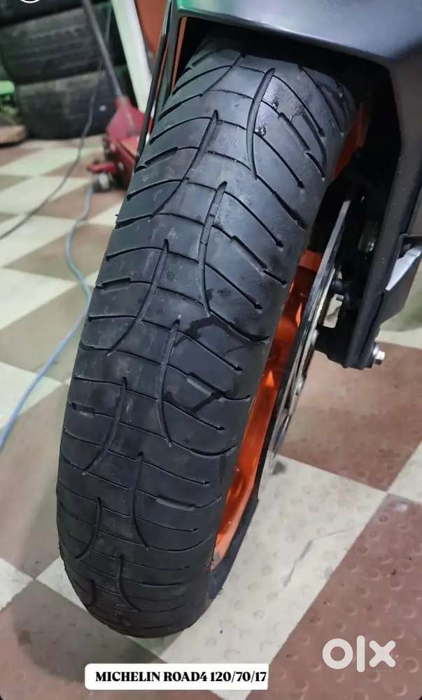 MICHELIN ROAD4 120/70/17