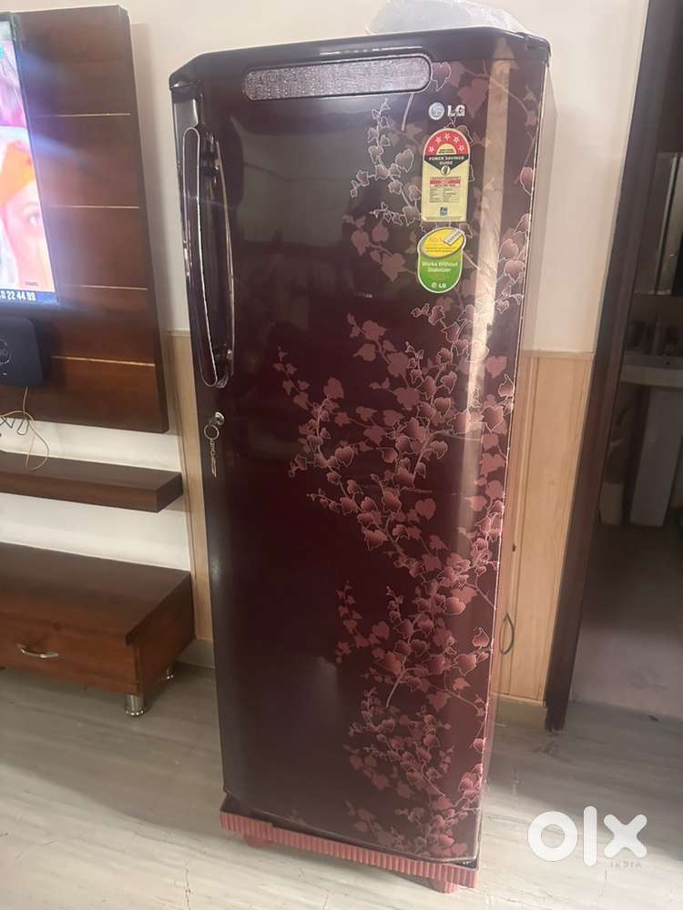 LG Refrigerator only 6 Years Old 270 Liters capacity