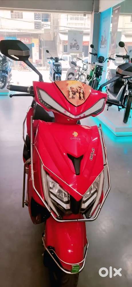 নতুন কন্ডিশনে ব্যাটারী স্কুটি বিক্রি আছে চার মাস বয়স