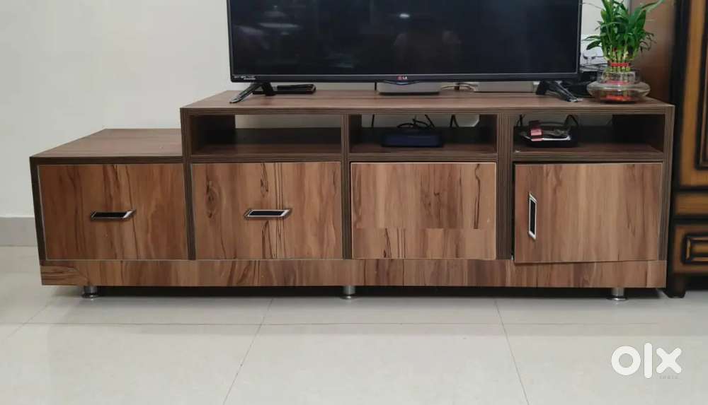 TV Unit/Stand
