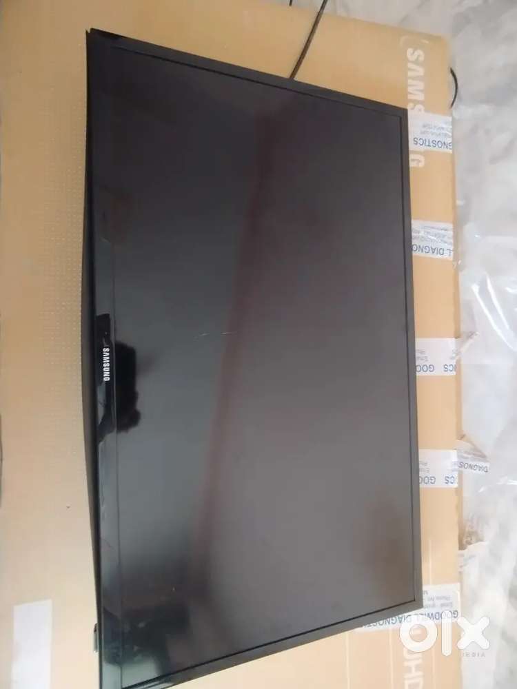 New LED TV 32inches  without any damage just as new and working