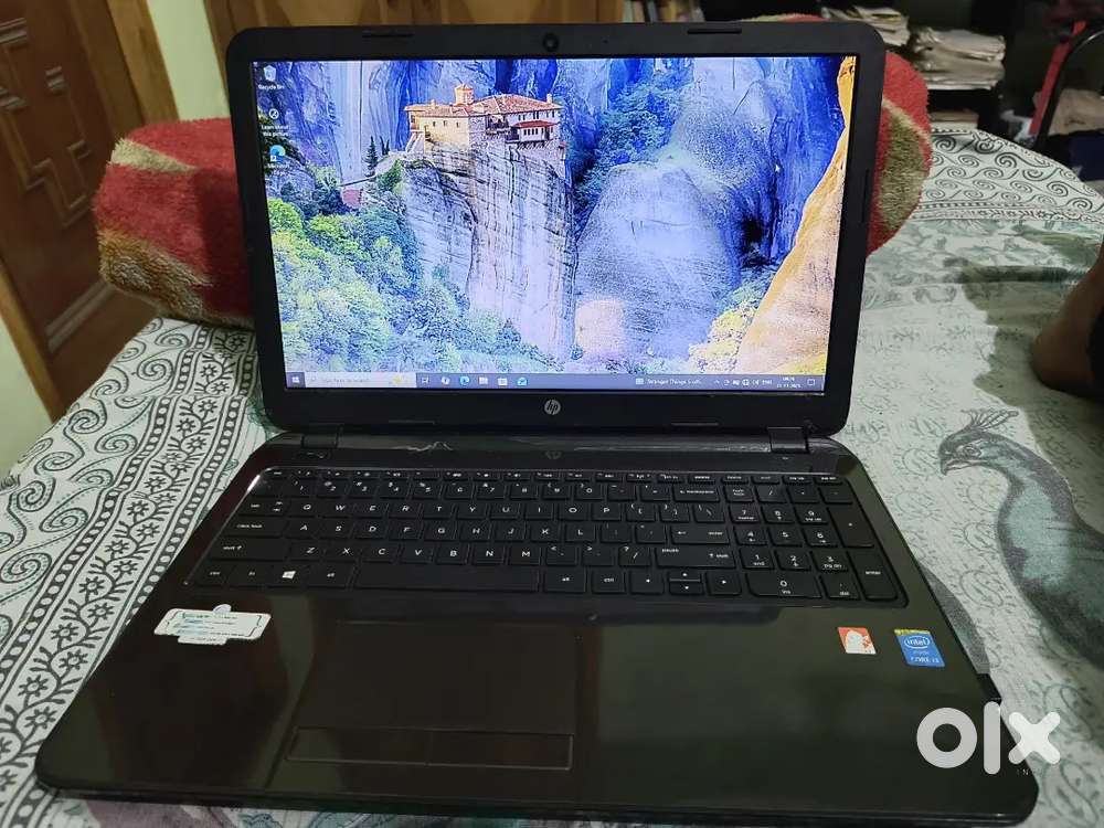 HP Laptop i3