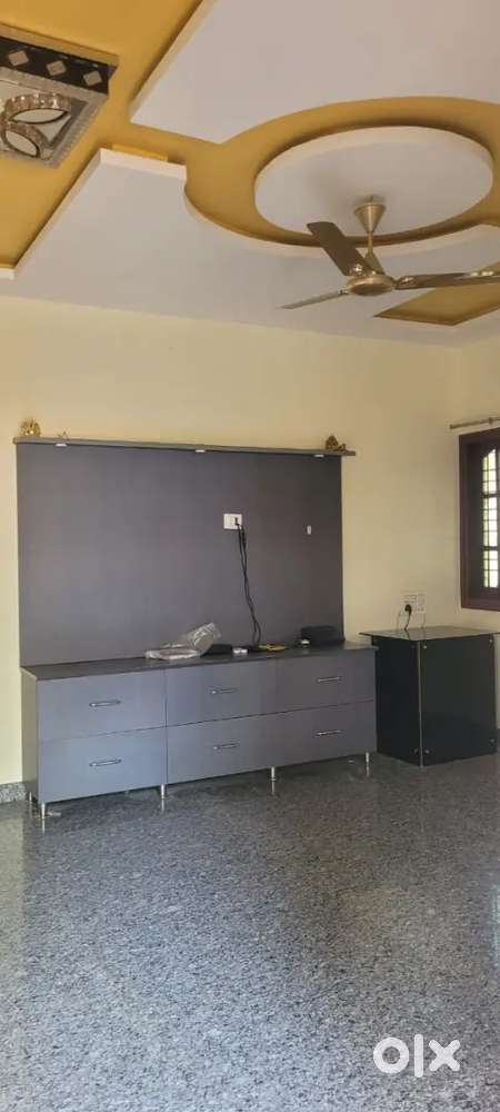 3BHK available at low rent with good facilities in the vicinity