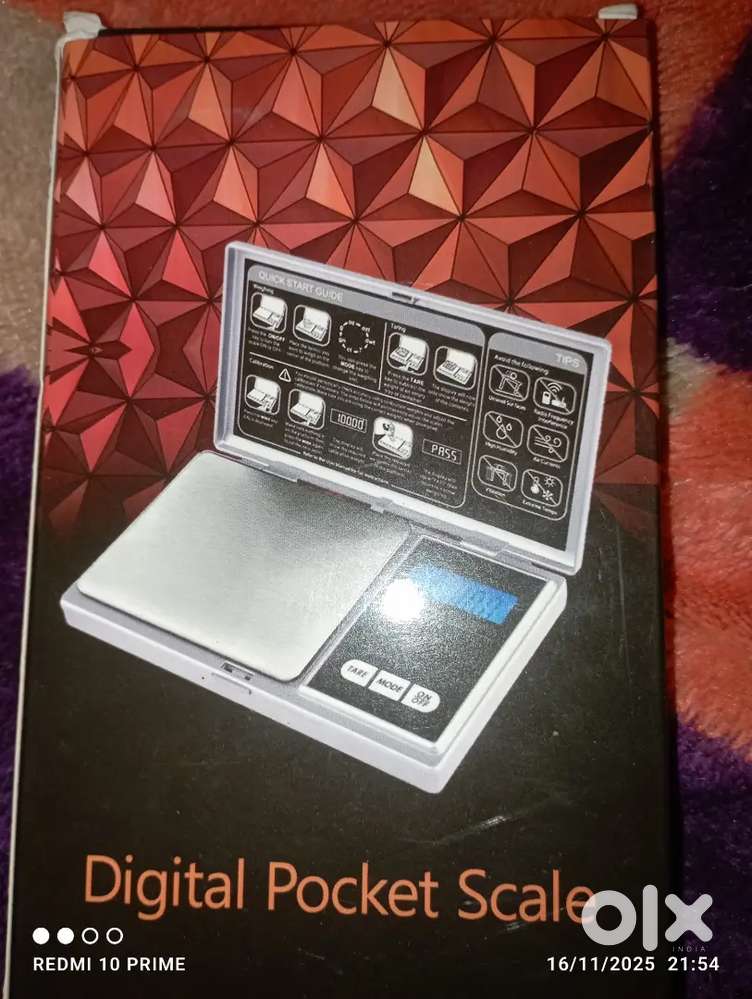 Digital pocket scale