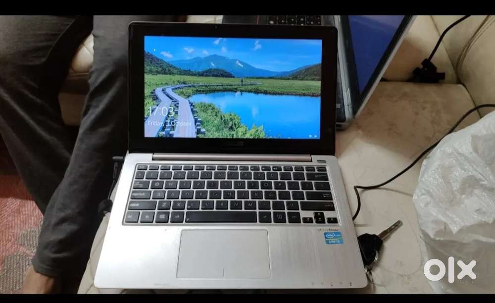 ASUS- i3 4gb RAM and 450 Gb storage.