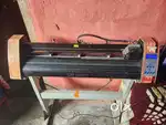 Sticker cutting plotter