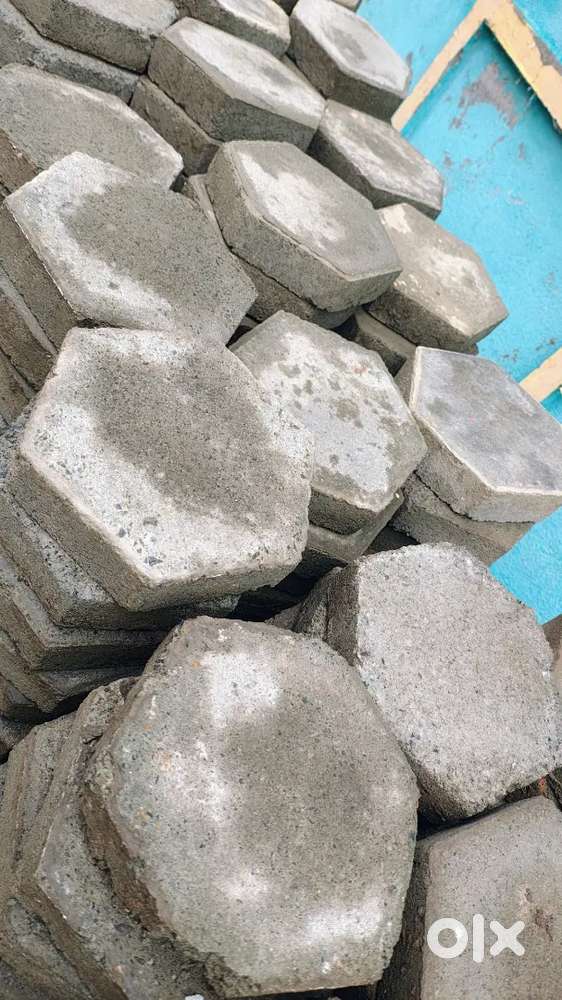 Good quality parking stones at rs6/each
