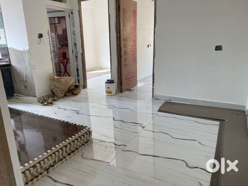 2bhk sell Keshtopur rabindraplly 3rd4th floor available with lift