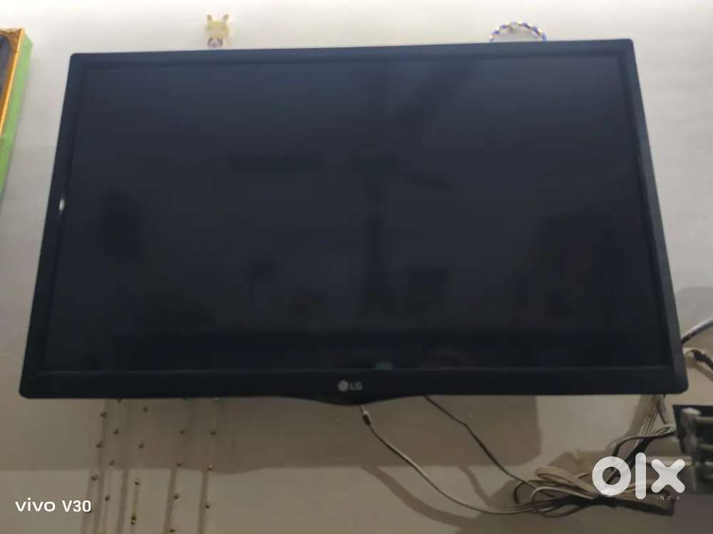 LG tv is a super condition