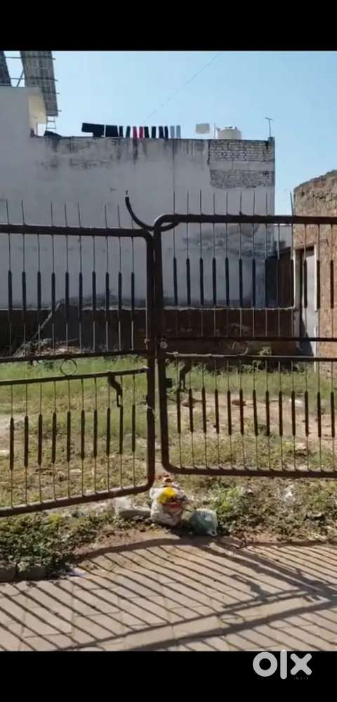 400 vaar plot for Rent Vastral metri