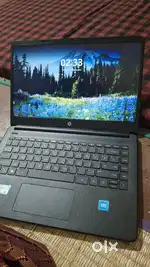 Hp 14 sheris windos 11 new condition only 8days use