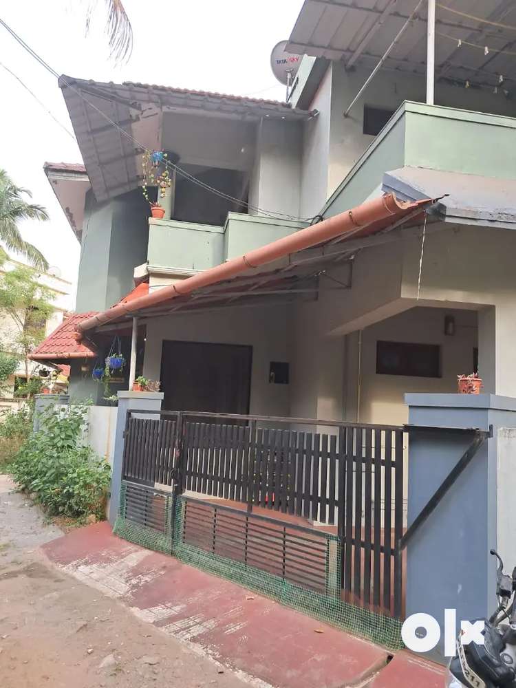 Individual house for SALE in Manali, Palakkad