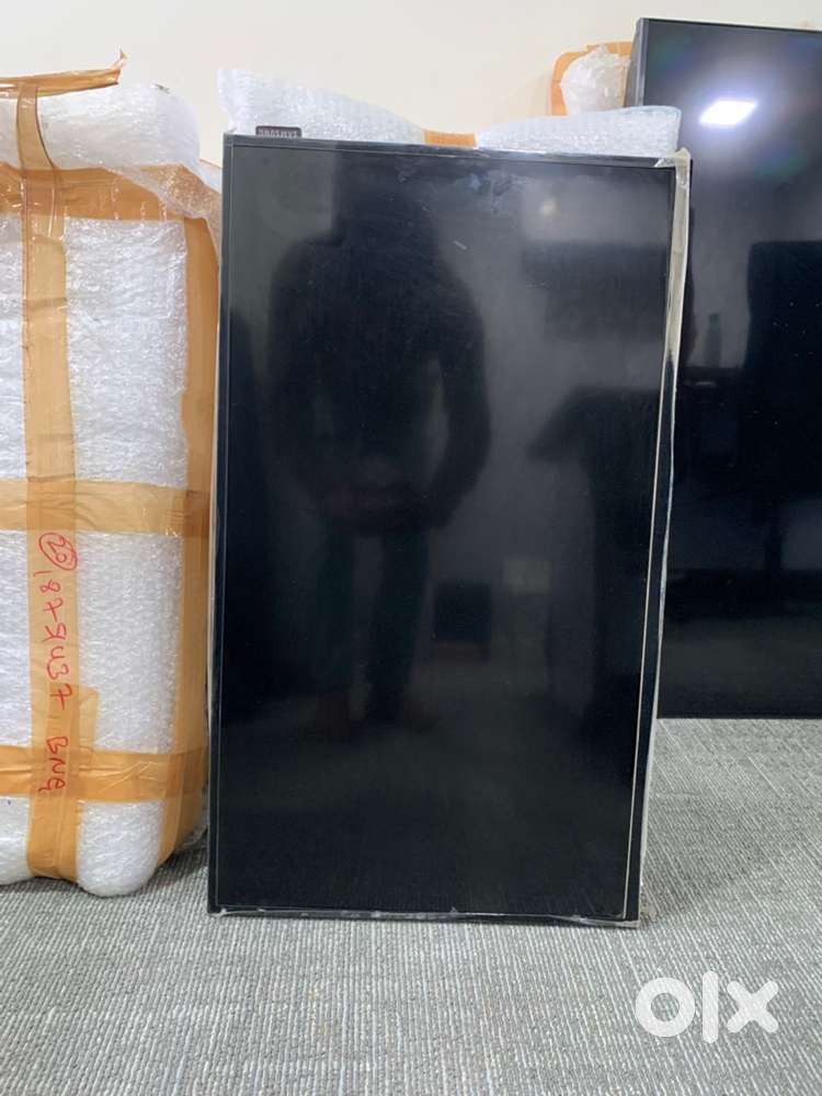 32 “ Samsung FHD TV