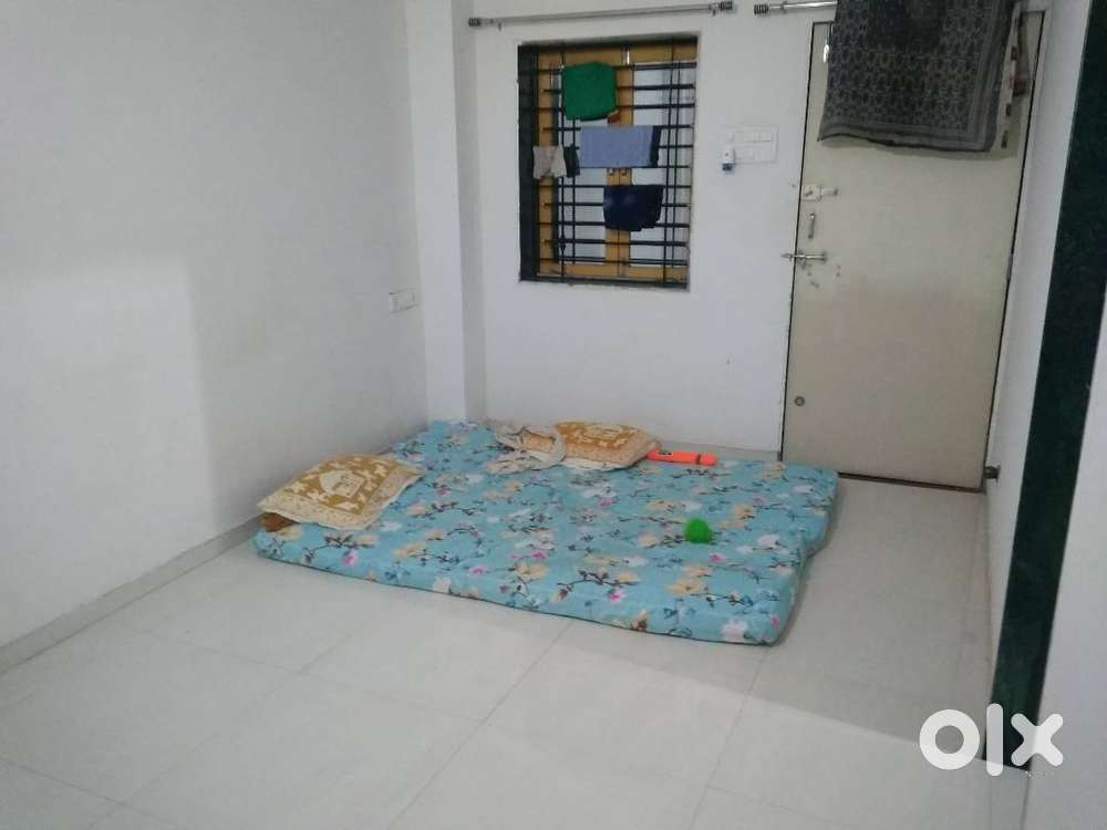 1 BHK Semi Furnished house/flat on Rent at prime location at Subhanpur