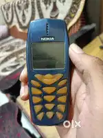 Nokia 8210 Classic Vintage Mobile (For Parts/Collectors)