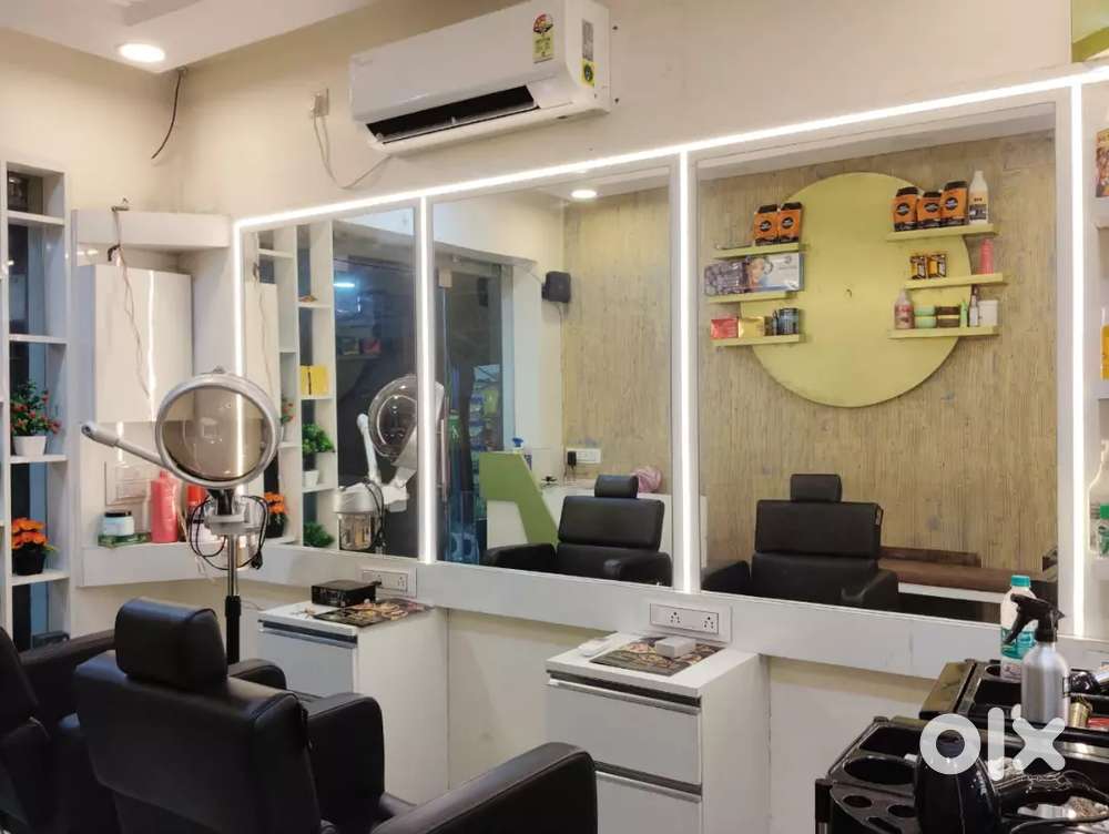 Family beauty saloon & parlour rent kolkata haltu