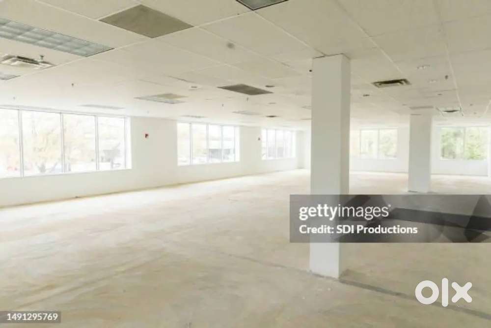 2500SQFT 1STFLOOR UNFURNISHED OFF RENT 60000 AT NEAR AMBATTUR OT BUS