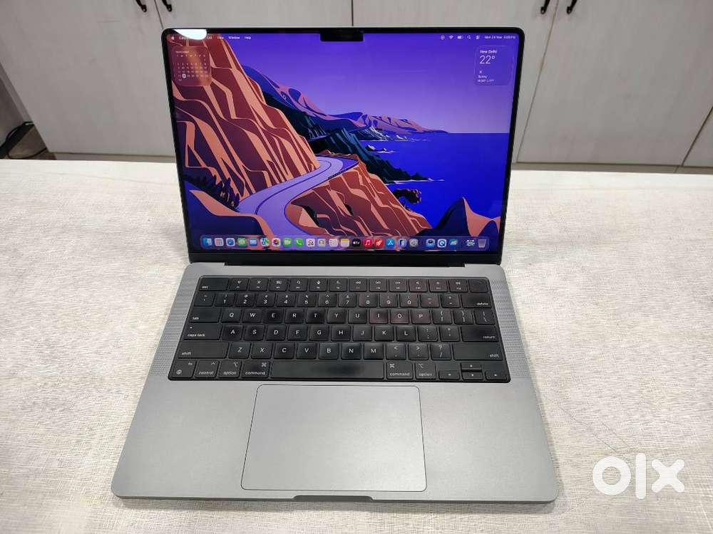 14 inch Retina Screen MacBook M1 Pro 10-core CPU and 14-core GPU