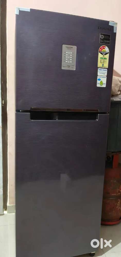 Samsung 3star 256liter fridge available