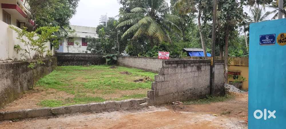 4.8 cent Residential plot for sale near SFS Kazhakuttom Vetturoad.