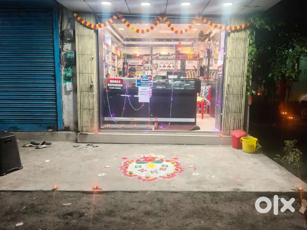 mobile shop in maneswar service road