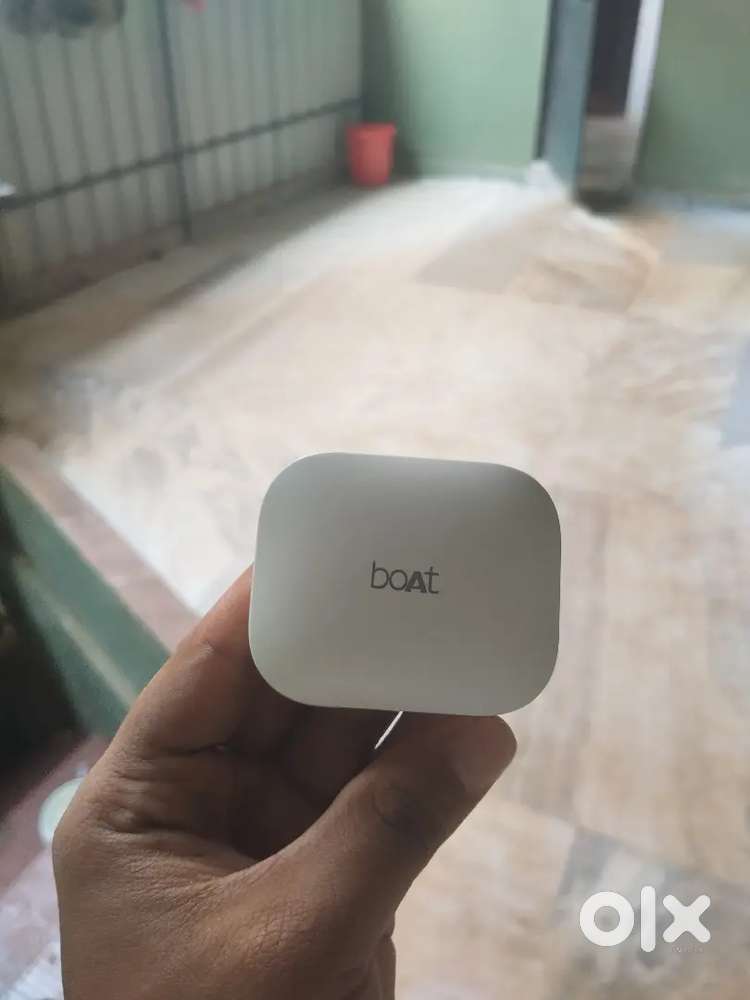 Boat Buts X6 
Not use 
Only ₹599-