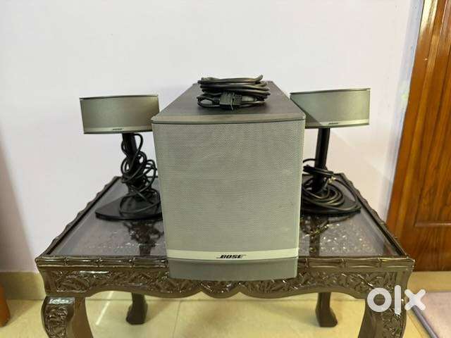 Bose Companion 5 speakers