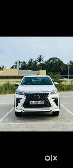 Toyota Fortuner, 2022, Petrol
