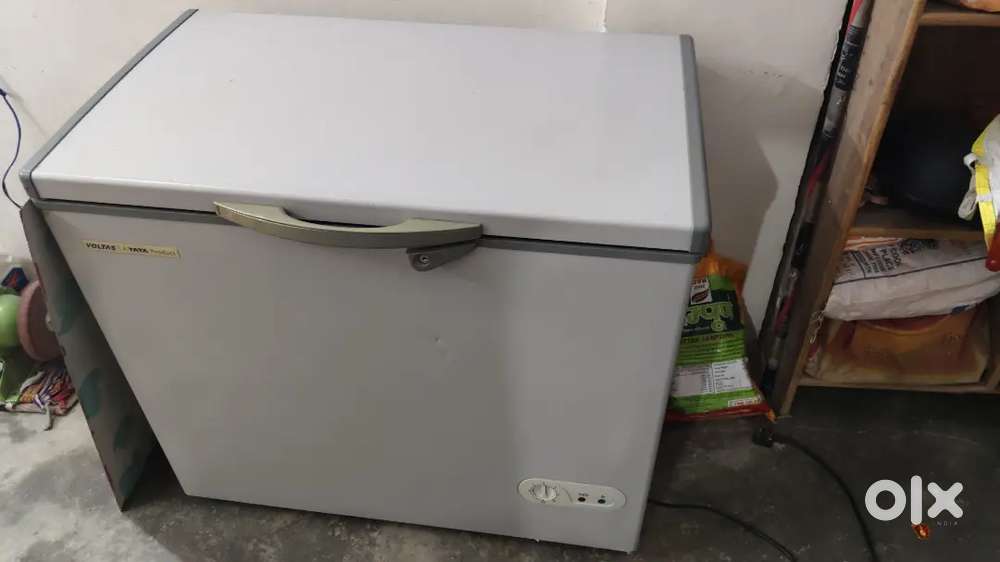 TATA voltas deep refrigerator 1year old new condition