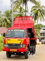 Mahindra optimo tipper