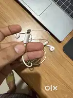 I phone 14 earphones