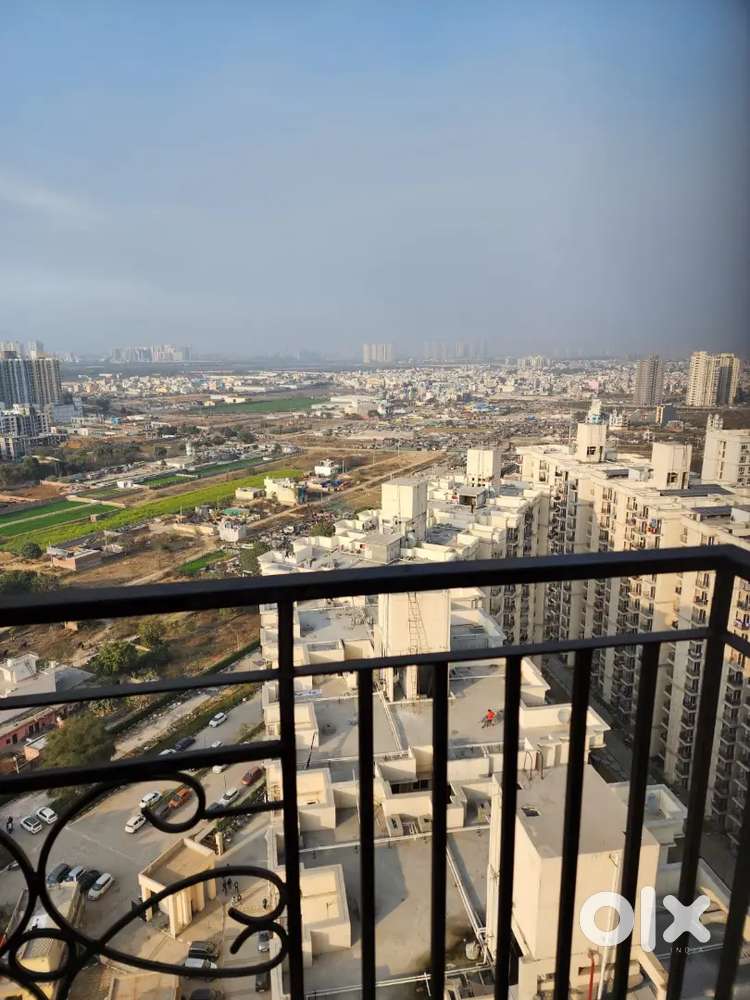 Available for rent raw flat 16k