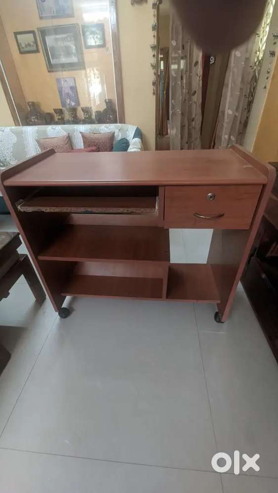 Computer Table