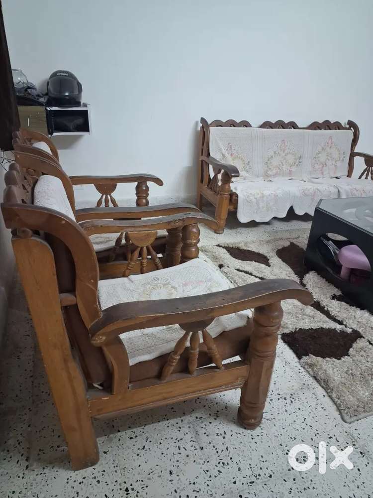 SOFA SET FOR SALE