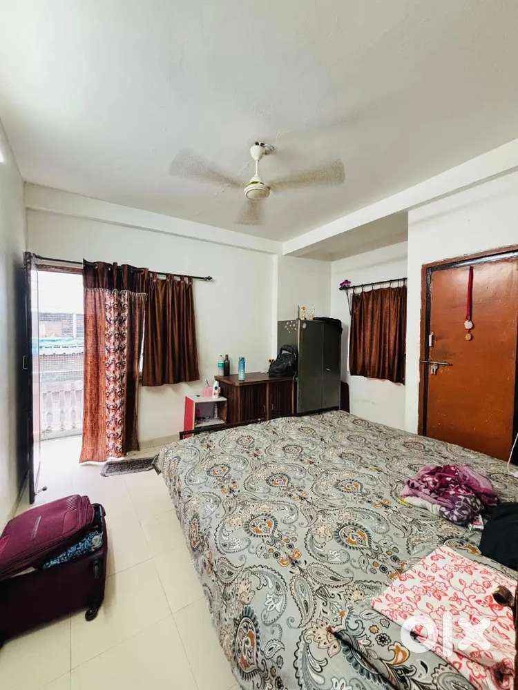 Looking for Girl Roommate