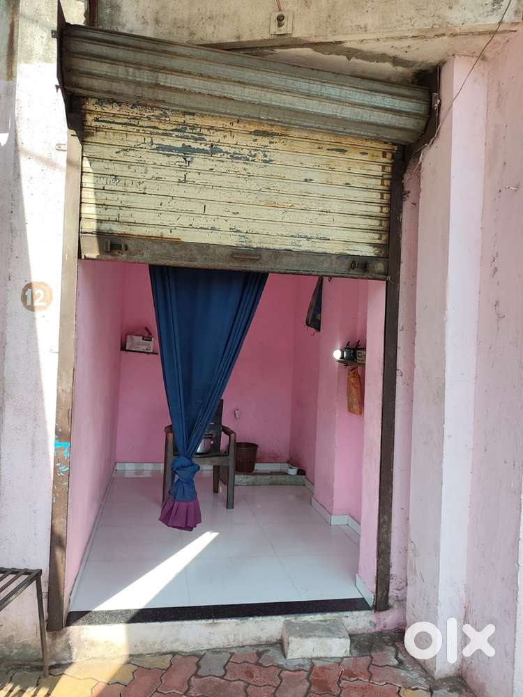 Sell shop main road