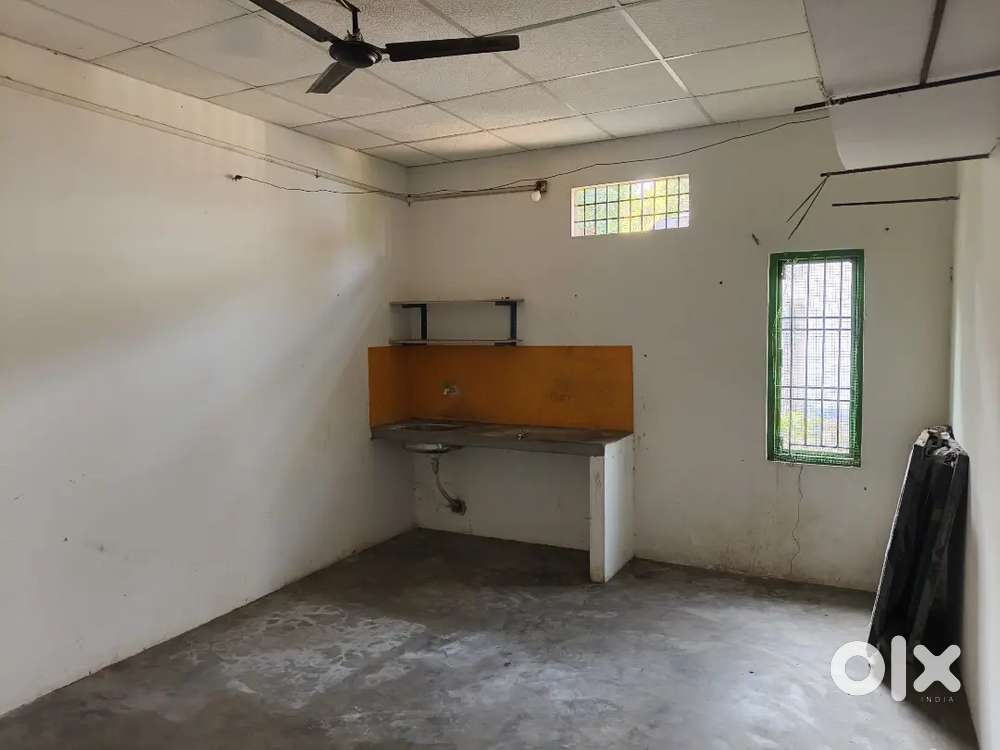 Single Room, only for men