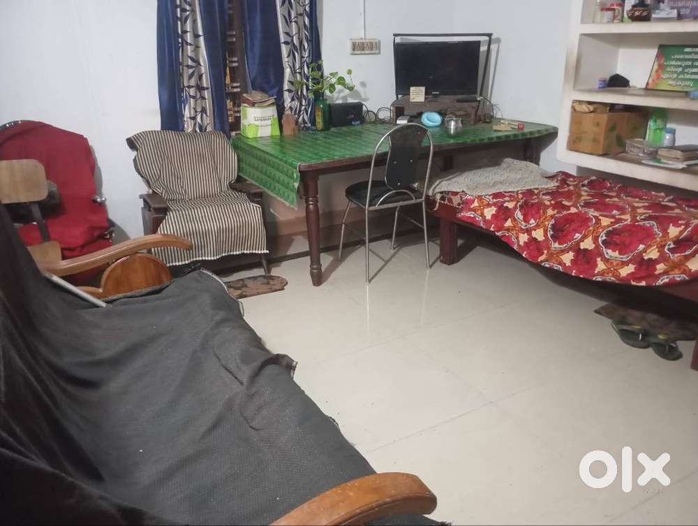 House for saleContact. Nine, eight, four, seven,seven,seven,seven, two