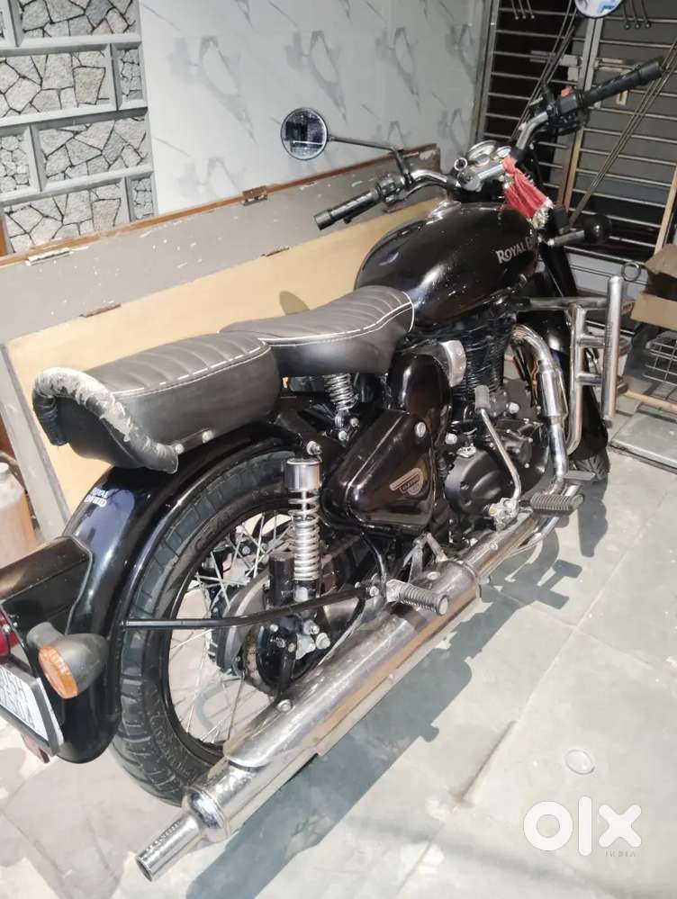 Royal Enfield Classic 350 — Excellent condition