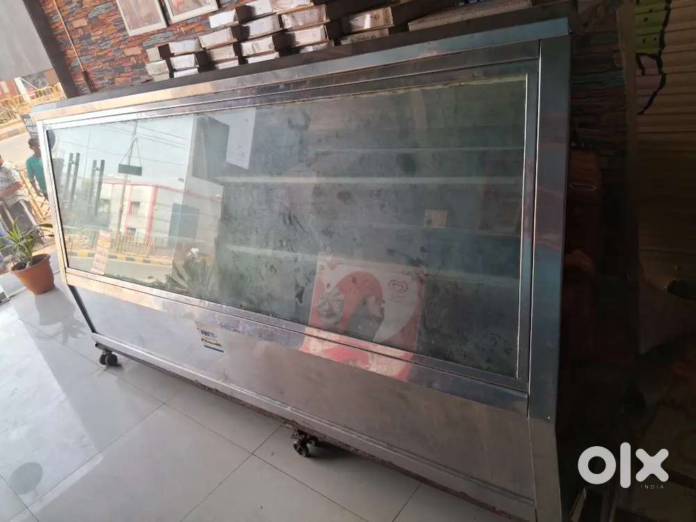 Counter , display and cake and sweet freeze